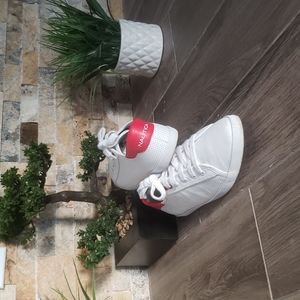 Nautica Women's Casual Shoe